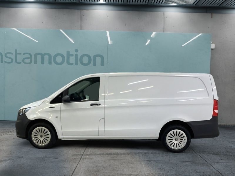 Gebraucht Mercedes e-Vito 85 kW (116 PS) 2023 Weiß Van / Kleinbus