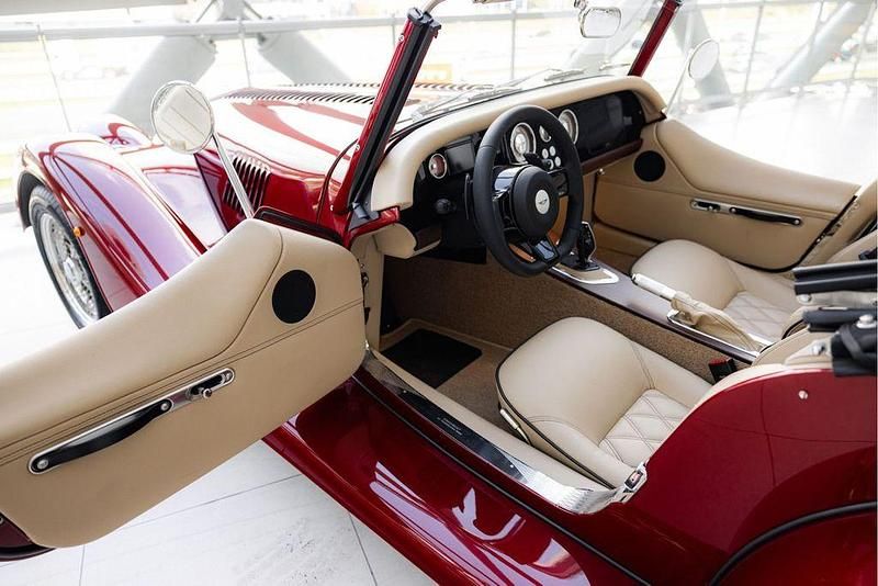 Neu Morgan Plus 258 PS (189 kW) 2026 Rot Cabrio