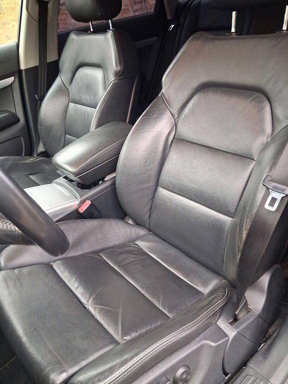 Gebraucht Audi A6 Ambiente 170 PS (125 kW) 2011 Schwarz Kombi