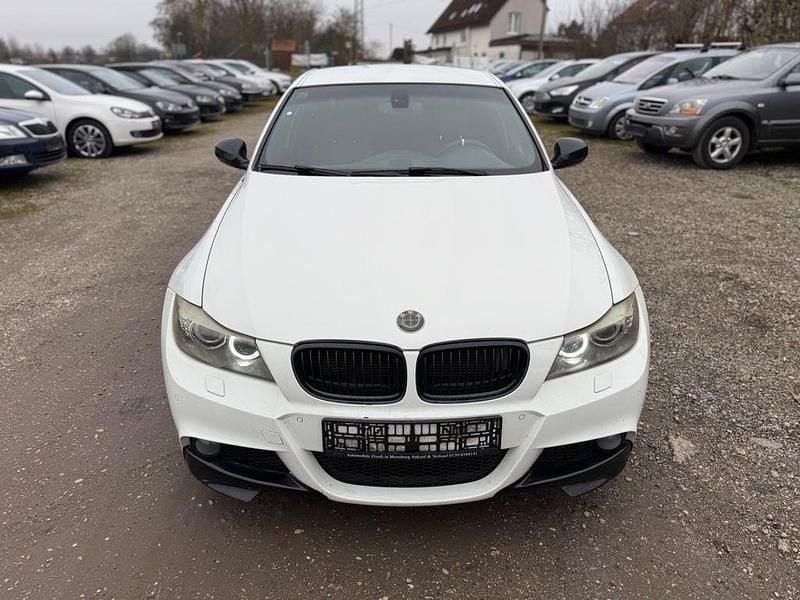 Weiß Gebraucht 2010 BMW 335 Performance Limousine | 8.950 € (Superpreis) - Bild 1/4