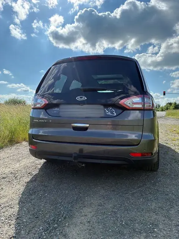 Gebraucht Ford Galaxy Titanium 209 PS (153 kW) 2016 Grau Van / Kleinbus