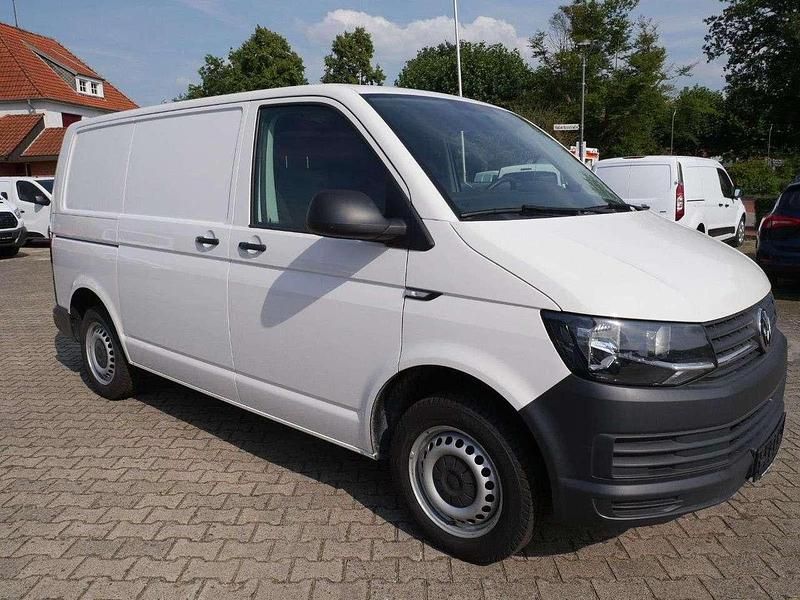 Gebraucht VW Transporter 102 PS (75 kW) 2017 Candyweiß Van