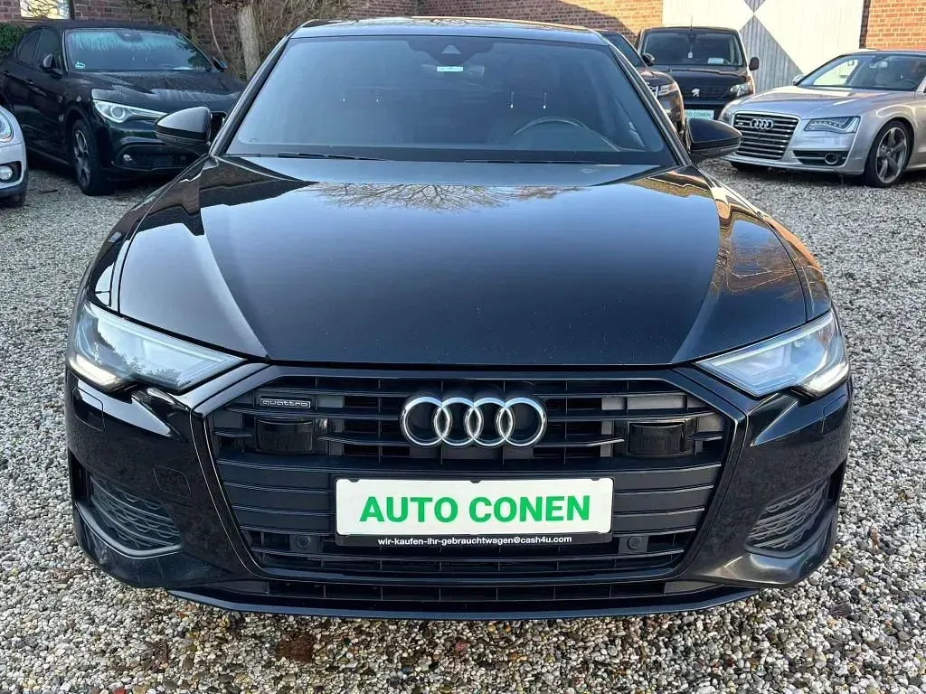 Gebraucht Audi A6 Design 265 PS (194 kW) 2021 Mythosschwarz metallic Limousine
