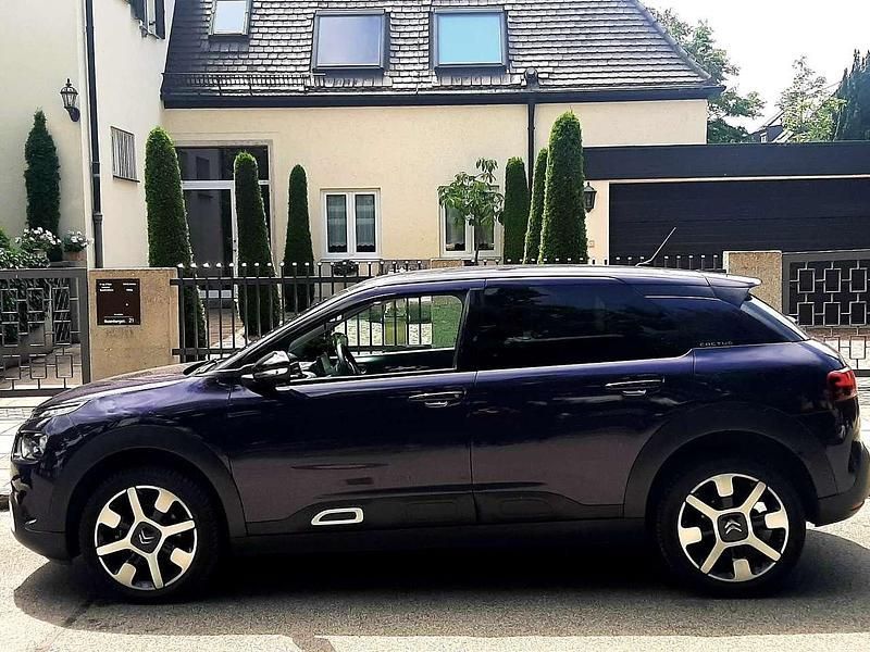 Violett Gebraucht 2018 Citroën C4 Cactus PureTech Kleinwagen | 12.700 € (Fairer Preis) - Bild 1/4