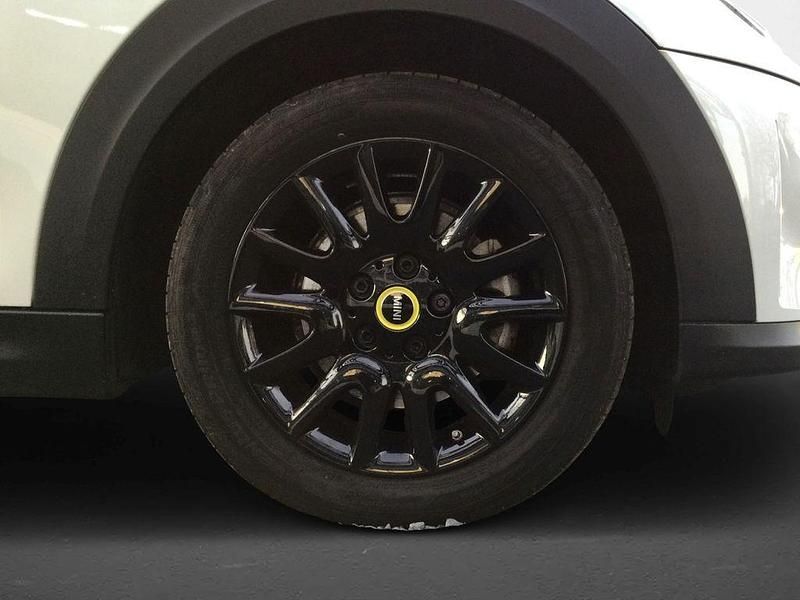 Gebraucht Mini Cooper SE Classic 135 kW (184 PS) 2023 Weiss Kleinwagen