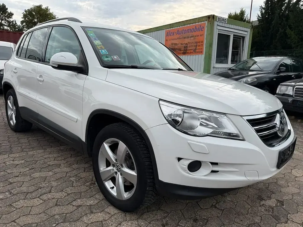 Gebraucht VW Tiguan 140 PS (102 kW) 2008 Weiß SUV
