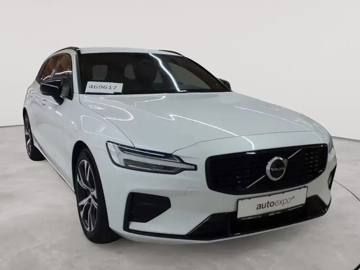 Gebraucht Volvo V60 Plus 197 PS (144 kW) 2023 Kombi