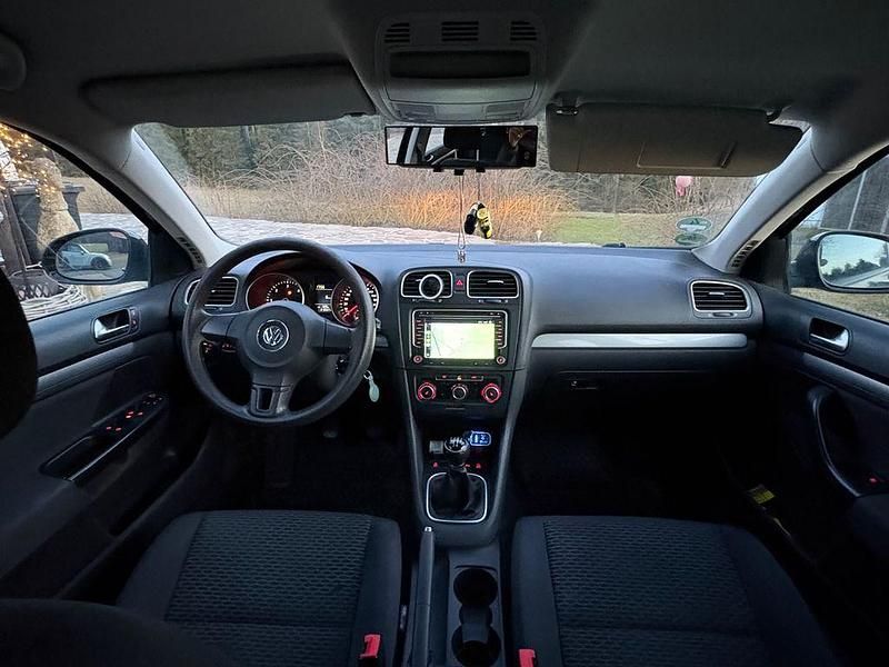 Gebraucht VW Golf VI Trendline 105 PS (77 kW) 2010 Schwarz Kleinwagen