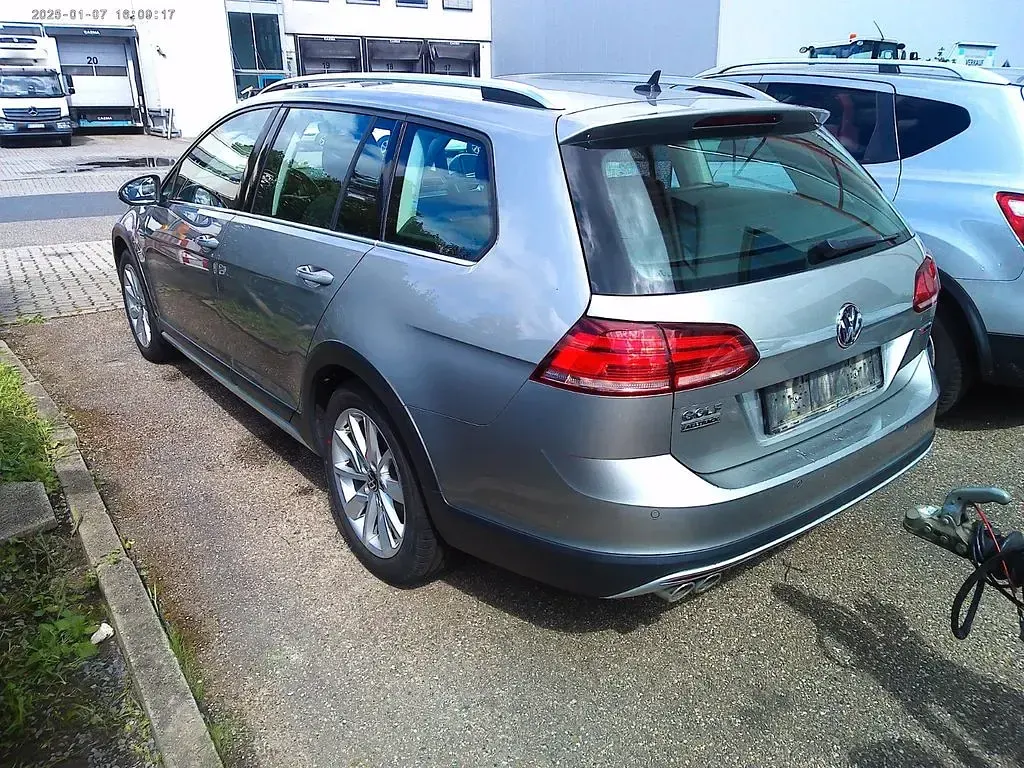 Gebraucht VW Golf VII 184 PS (135 kW) 2020 Silber Kombi