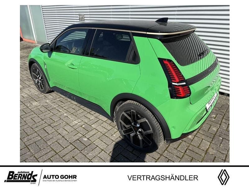 Neu Renault 5 E-Tech Komfort 110 kW (150 PS) 2026 Pop green! metallic, dach blackpearlschwarz Kleinwagen