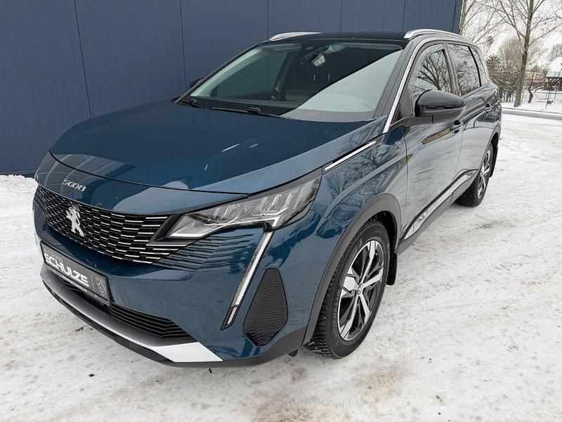 Celebes blau metallic Gebraucht 2022 Peugeot 5008 SUV | 27.320 € (Guter Preis) - Bild 1/4