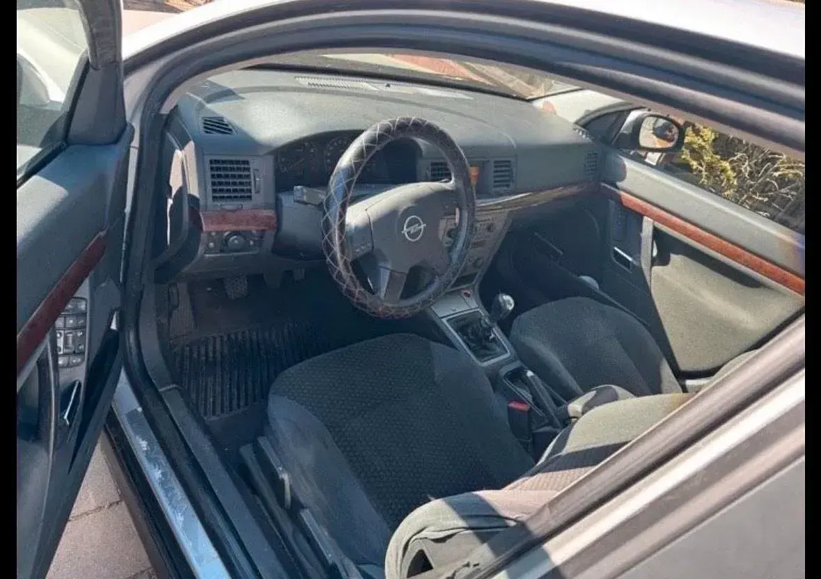 Gebraucht Opel Vectra 93 PS (68 kW) 2002 Limousine