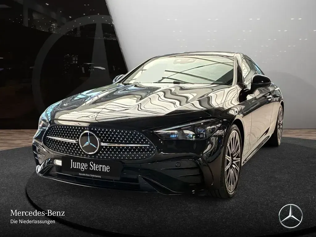 Gebraucht Mercedes CLE450 Premium 381 PS (280 kW) 2025 Schwarz Coupé