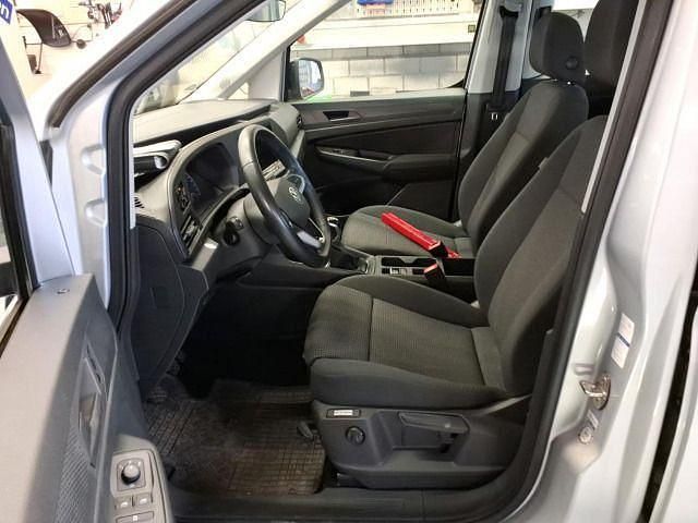 Gebraucht VW Caddy Basis 122 PS (89 kW) 2021 Reflexsilber metallic Van / Kleinbus