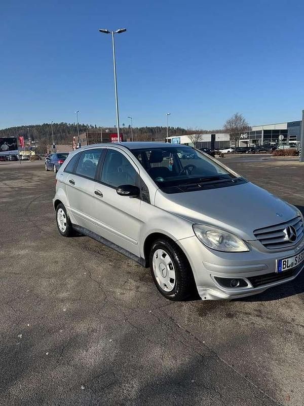 Usata Mercedes B150 95 CV (69 kW) 2005 Monovolume