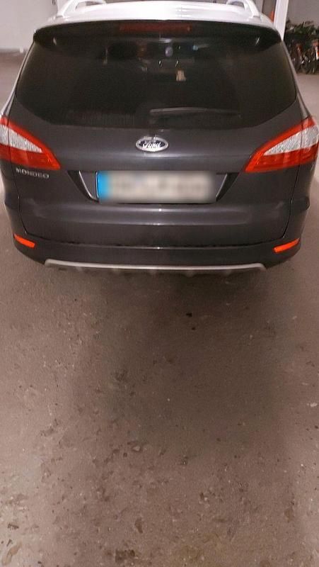 Gebraucht Ford Mondeo Ambiente 125 PS (91 kW) 2010 Grau Kombi