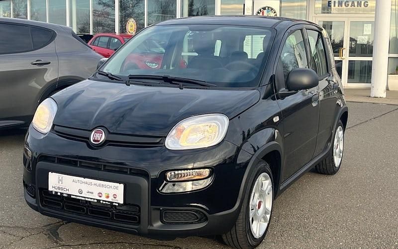 Schwarz Neu 2024 Fiat Panda Cross Cross Kleinwagen | 14.590 € - Bild 1/4