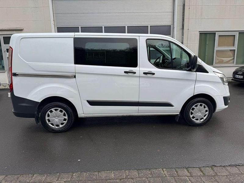 Gebraucht Ford Transit Custom 131 PS (96 kW) 2017 Weiß Van / Kleinbus