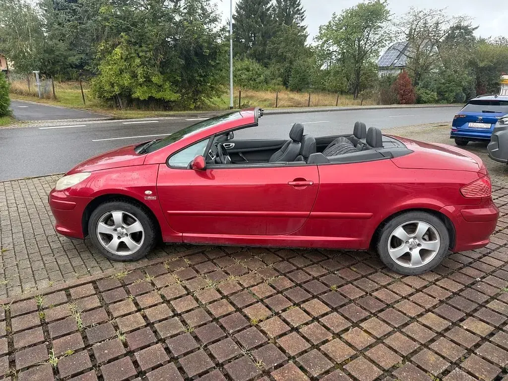 Gebraucht Peugeot 307 CC Tendance 140 PS (102 kW) 2006 Schwarz Cabrio