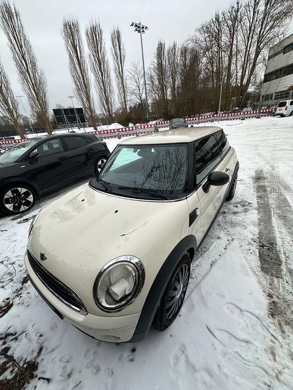 Gebraucht Mini ONE 75 PS (55 kW) 2010 Weiß Kleinwagen