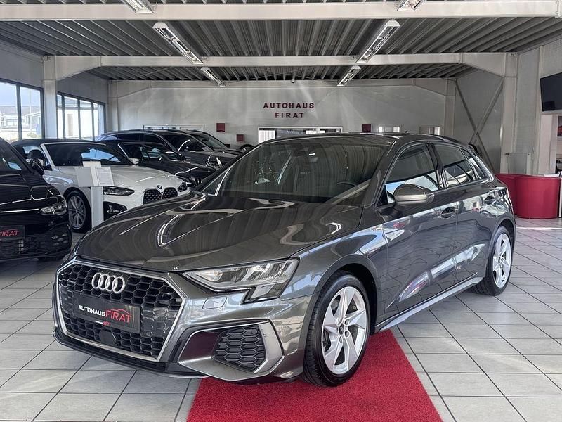 Gebraucht Audi A3 S-Line 190 PS (139 kW) 2022 Daytonagrau perleffekt (z7s) Limousine