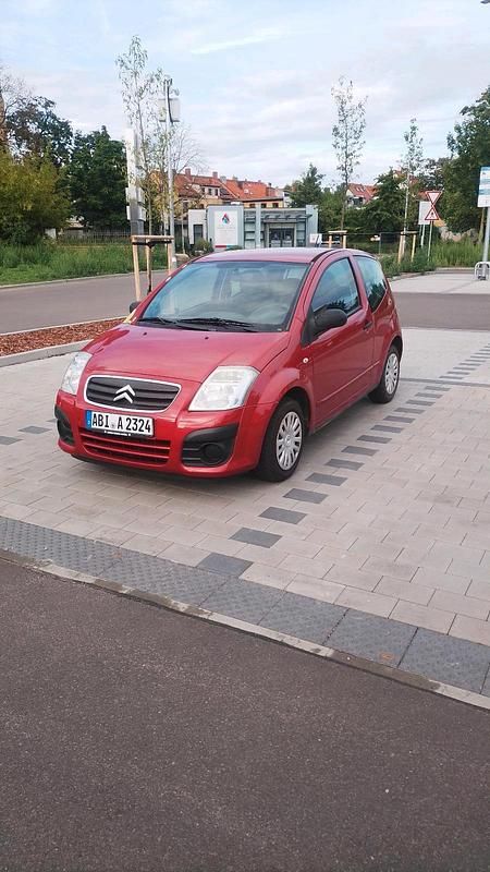 Rot Gebraucht 2009 Citroën C2 Kleinwagen | 799 € (Guter Preis) - Bild 1/1