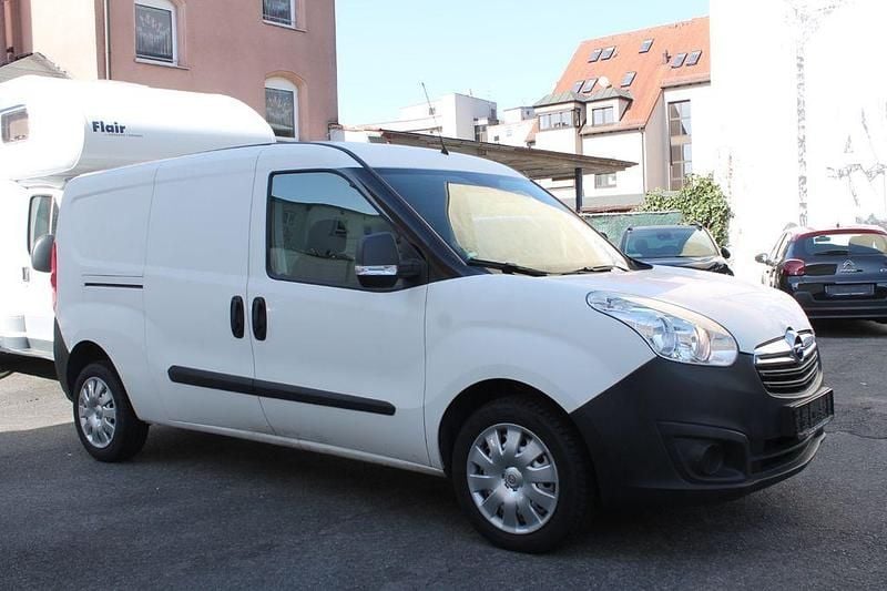 Gebraucht Opel Combo 95 PS (69 kW) 2018 Weiß Van / Kleinbus
