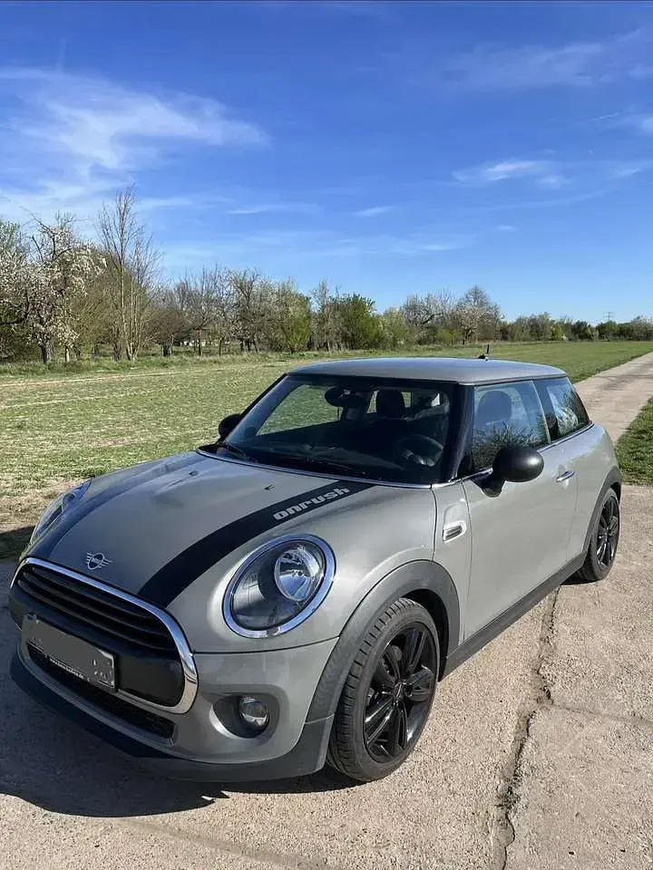 Second-hand Mini ONE 102 CP (75 kW) 2019 Gri Hatchback