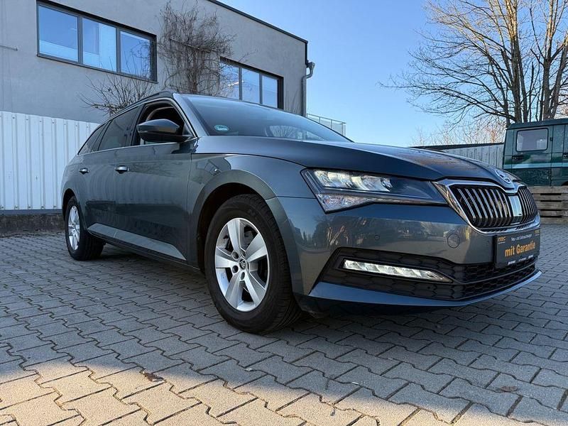 Gebraucht Skoda Superb Ambition 150 PS (110 kW) 2020 Grau Kombi