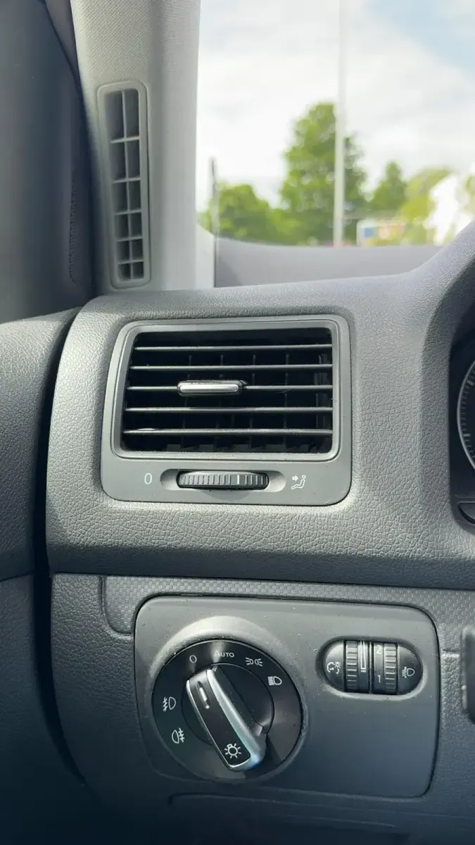 Gebraucht VW Golf V 75 PS (55 kW) 2004 Schwarz Kleinwagen