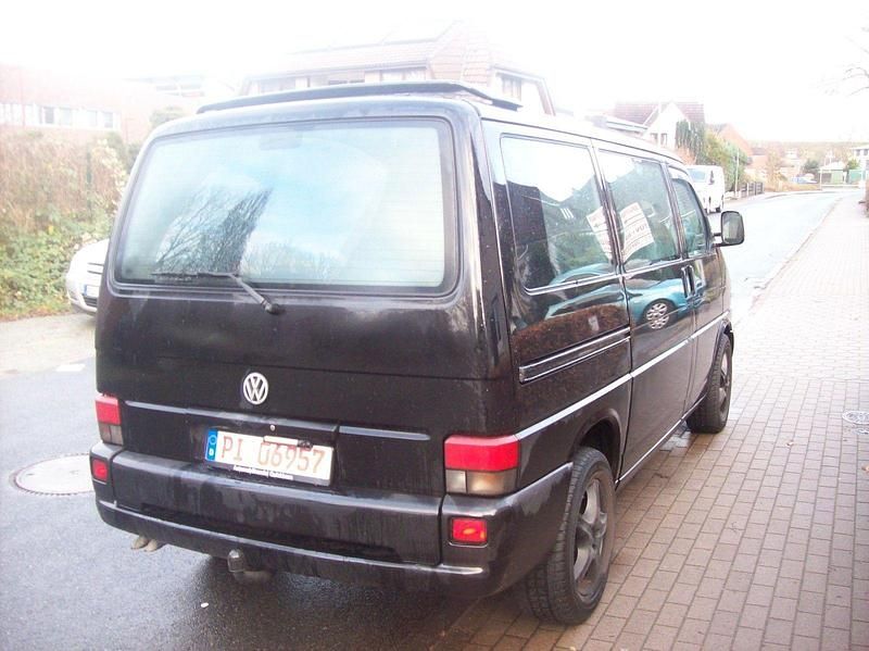 Gebraucht VW Multivan 102 PS (75 kW) 1997 Schwarz Van