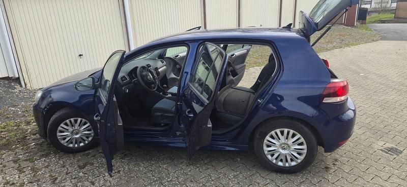 Second-hand VW Golf VII 107 CP (78 kW) 2012 Albastru Break