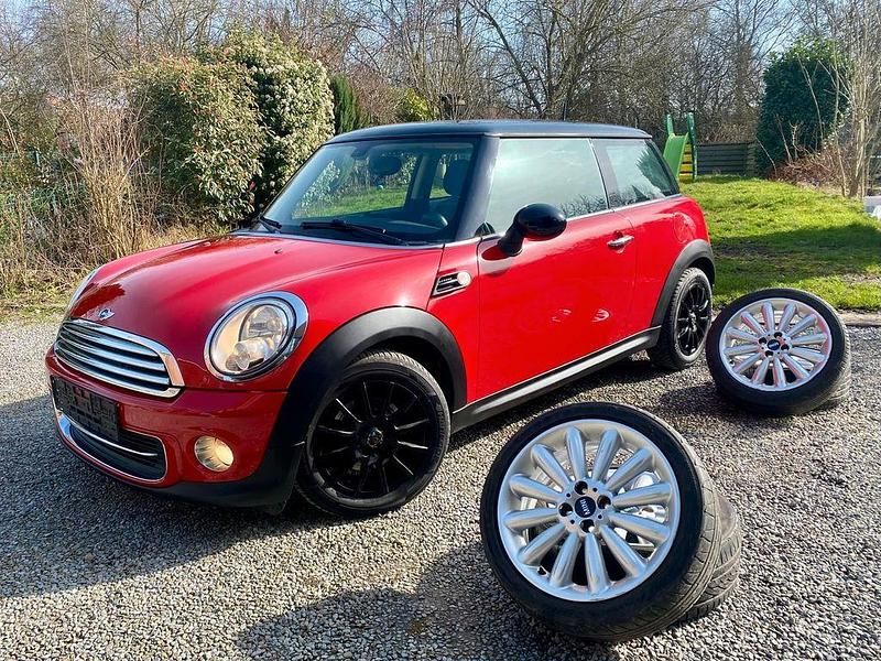Gebraucht Mini Cooper 122 PS (89 kW) 2012 Rot Kleinwagen