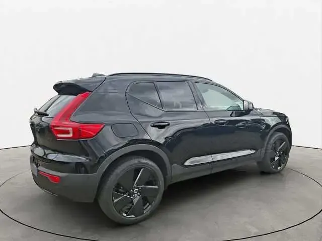 Gebraucht Volvo XC40 Plus 163 PS (119 kW) 2025 Schwarz SUV