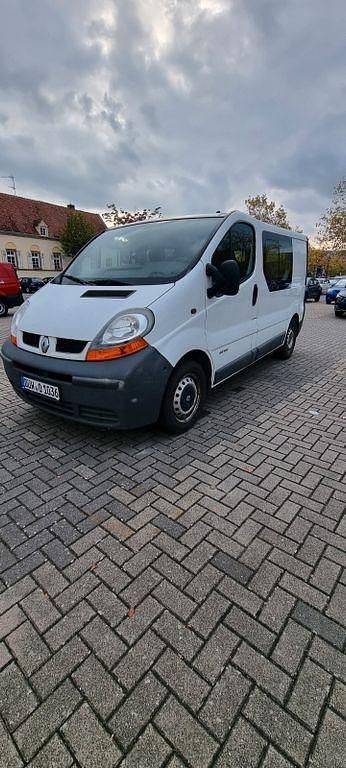 Weiß Gebraucht 2005 Renault Trafic Van | 3.500 € (Fairer Preis) - Bild 1/4