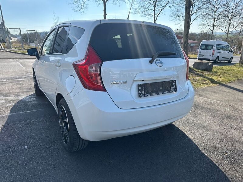 Gebraucht Nissan Note Tekna 98 PS (72 kW) 2014 Weiß Van / Kleinbus