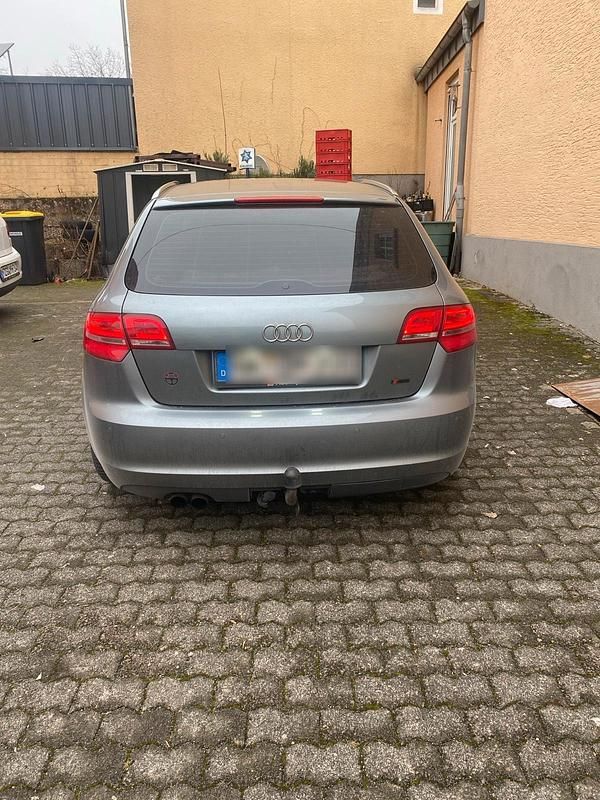 Gebraucht Audi A3 140 PS (102 kW) 2010 Grau Kleinwagen