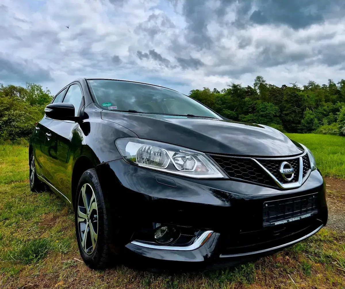 Gebraucht Nissan Pulsar 116 PS (85 kW) 2015 Schwarz Kleinwagen