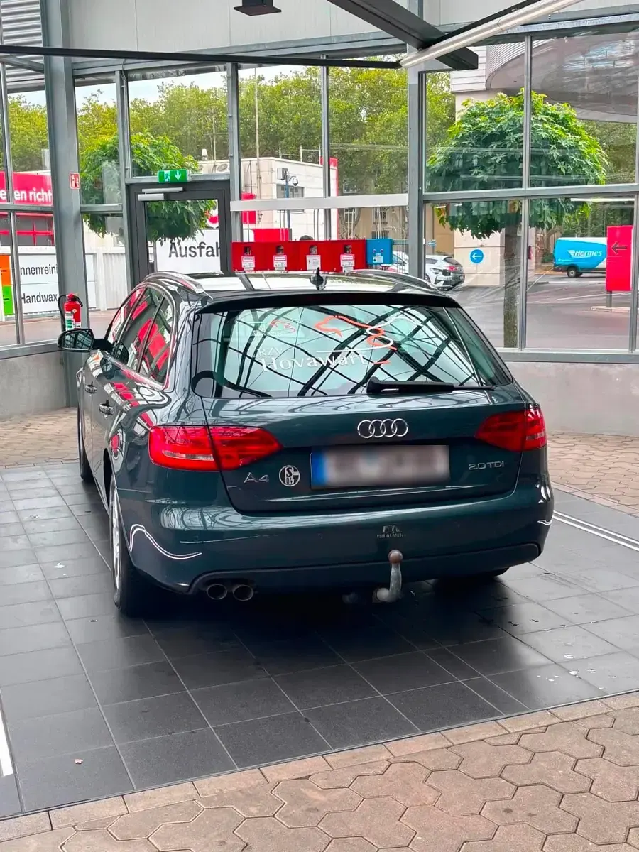 Gebraucht Audi A4 140 PS (102 kW) 2010 Andere farben Kombi