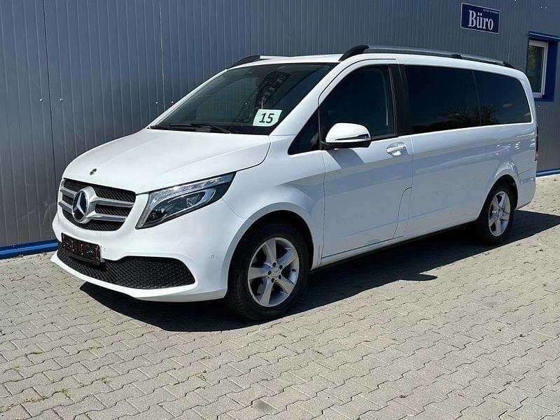 9147 arktikweiss mb 9147 Gebraucht 2020 Mercedes V220 Van / Kleinbus | 42.999 € (Fairer Preis) - Bild 1/4