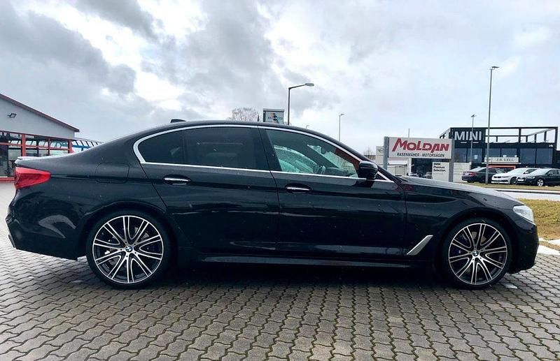 Gebraucht BMW 540 Performance 340 PS (250 kW) 2017 Schwarz Limousine