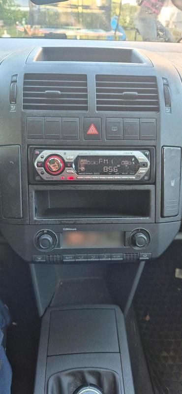 Używany VW Polo 64 KM (47 kW) 2002 Czarny Hatchback