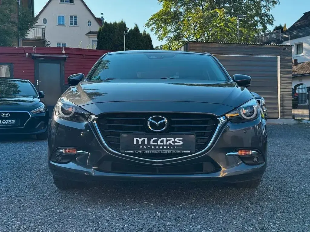 Gebraucht Mazda 3 Sports-Line 120 PS (88 kW) 2017 Grau Limousine