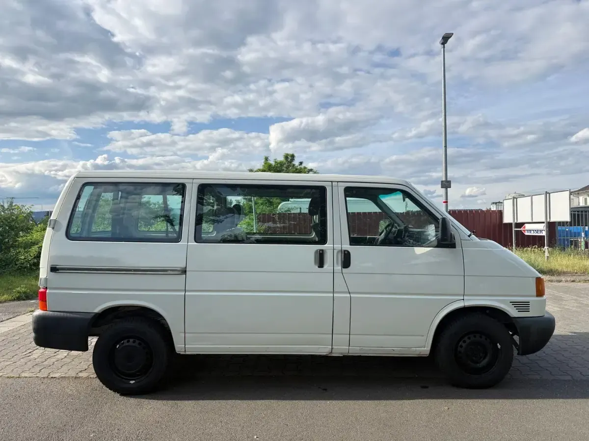 Gebraucht VW T4 102 PS (75 kW) 2002 Weiß Van