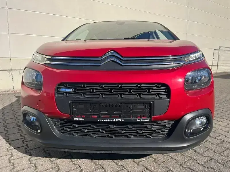 Usado Citroën C3 PureTech 82 CV (60 kW) 2017 Rojo Utilitario