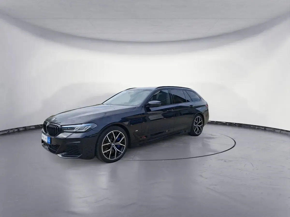 Gebraucht BMW 540 Performance 340 PS (250 kW) 2024 Schwarz Kombi