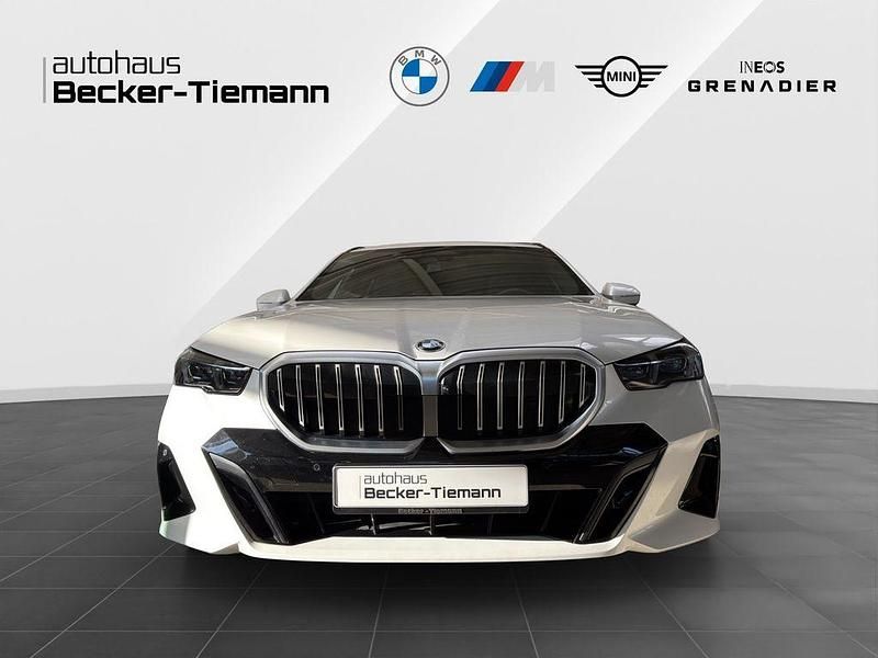Gebraucht BMW 520 Comfort Edition 197 PS (144 kW) 2025 Weiß Kombi