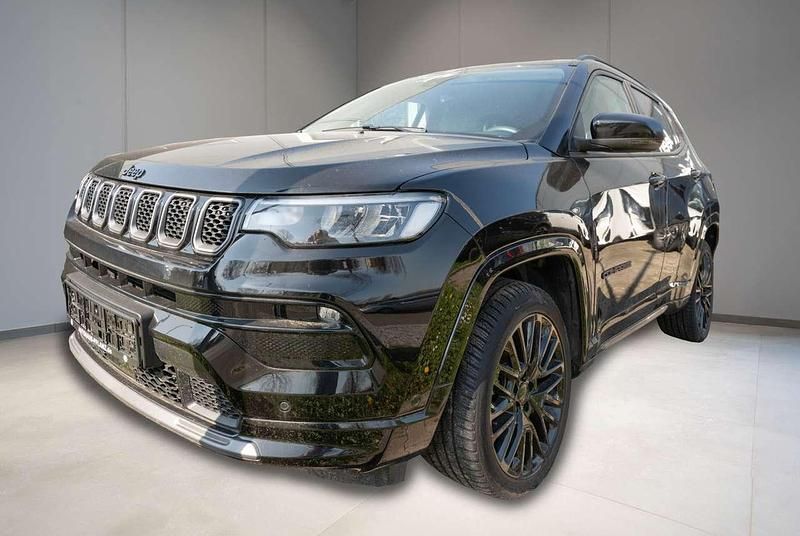 Gebraucht Jeep Compass 131 PS (96 kW) 2023 Schwarz SUV