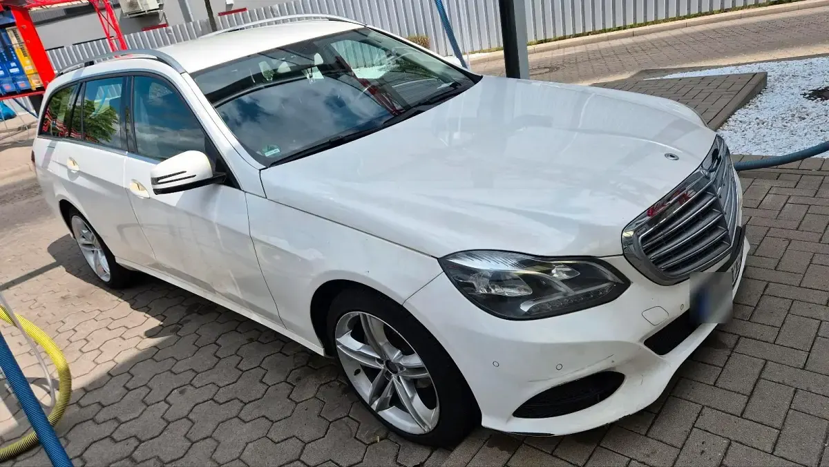 Gebraucht Mercedes E200 136 PS (100 kW) 2016 Weiß Kombi