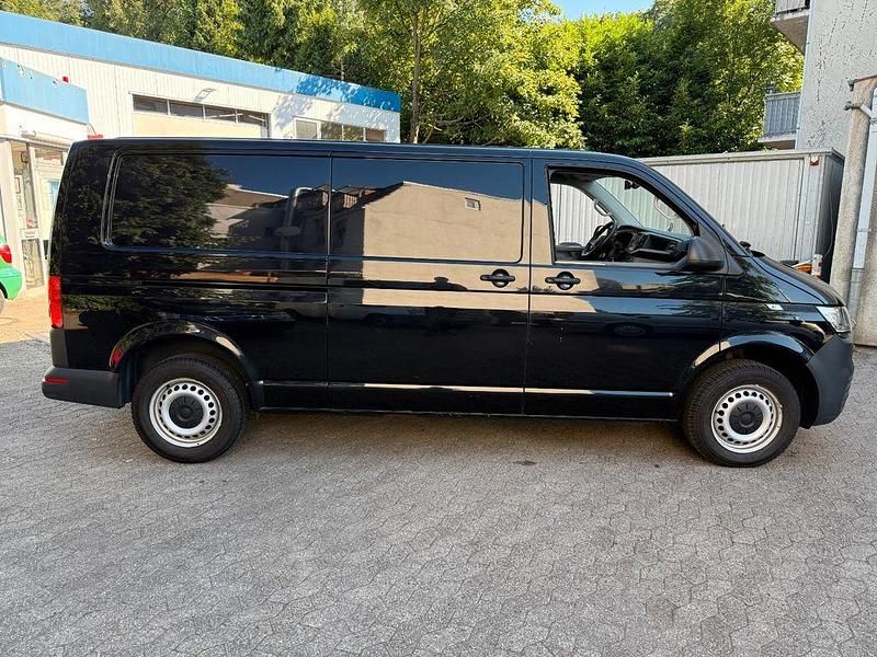 Second-hand VW Transporter 90 CP (66 kW) 2020 Negru Van